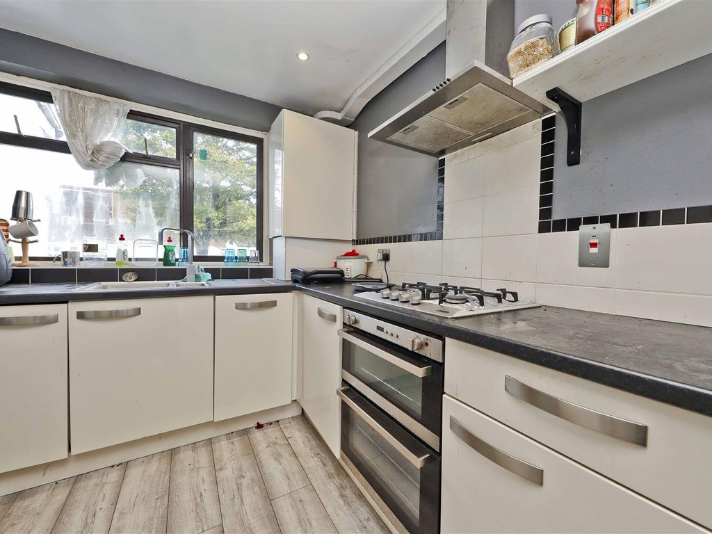 3 bed terraced house for sale in Reid Close, Pinner HA5, £499,950