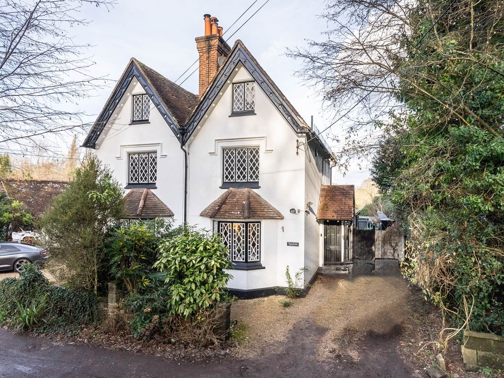 3 bed semi-detached house for sale in Blackbrook Road, Dorking RH5, £675,000