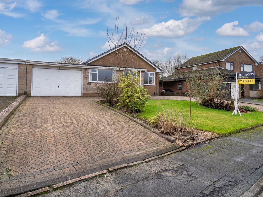 3 bed detached bungalow for sale in Amberley Close, Bolton, Lancashire BL3, £345,000