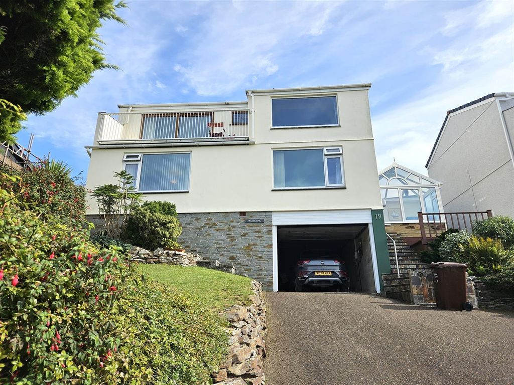 4 bed detached house for sale in Meadow Close, Polruan, Fowey PL23, £690,000