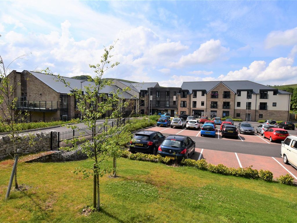 2 bed flat for sale in Brown Edge Road, Buxton SK17, £245,000