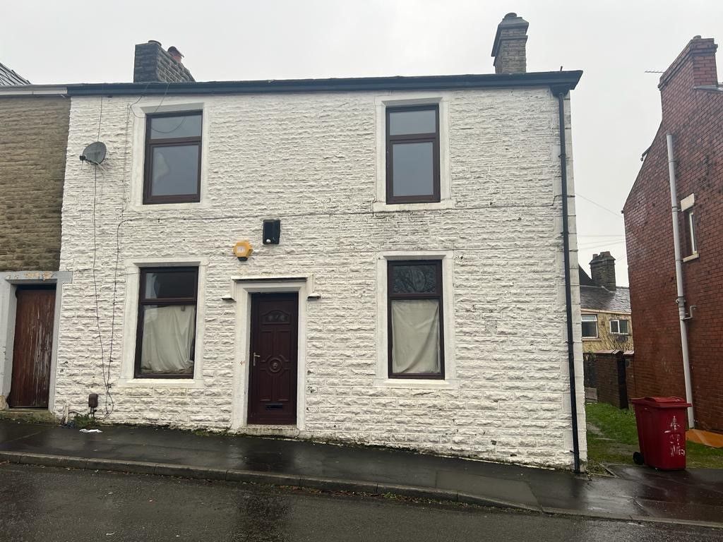 2 bed terraced house to rent in Margaret Street, Blackburn BB1, £500 pcm