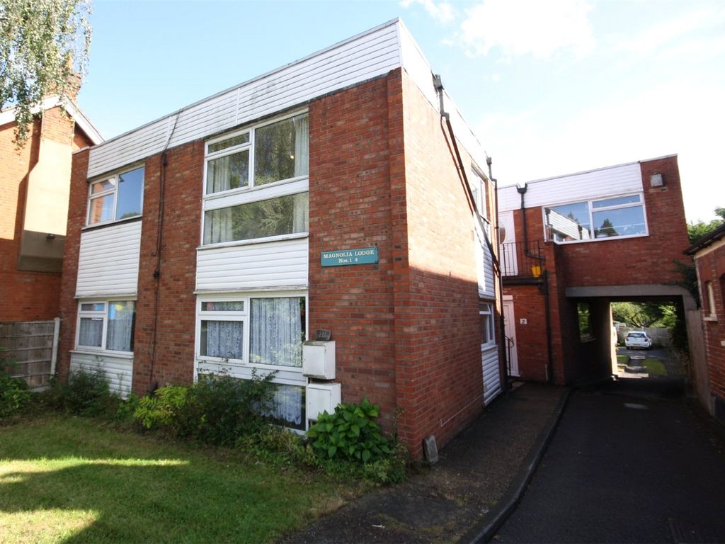 2 bed flat for sale in Magnolia House, 111 High Road, Loughton, Essex IG10, £300,000