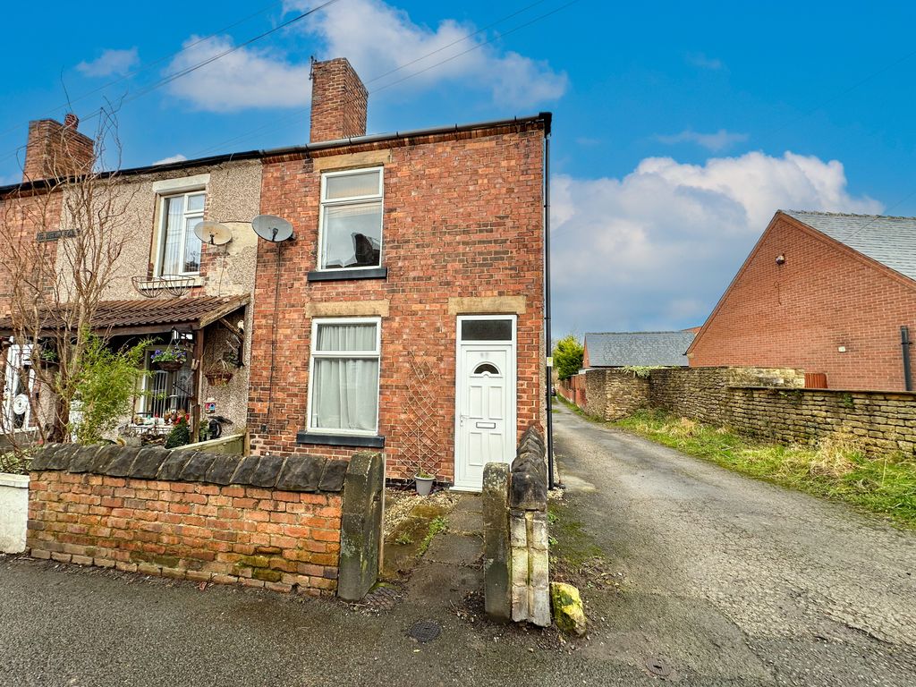 2 bed end terrace house for sale in Mill Lane, Chesterfield S44, £120,000