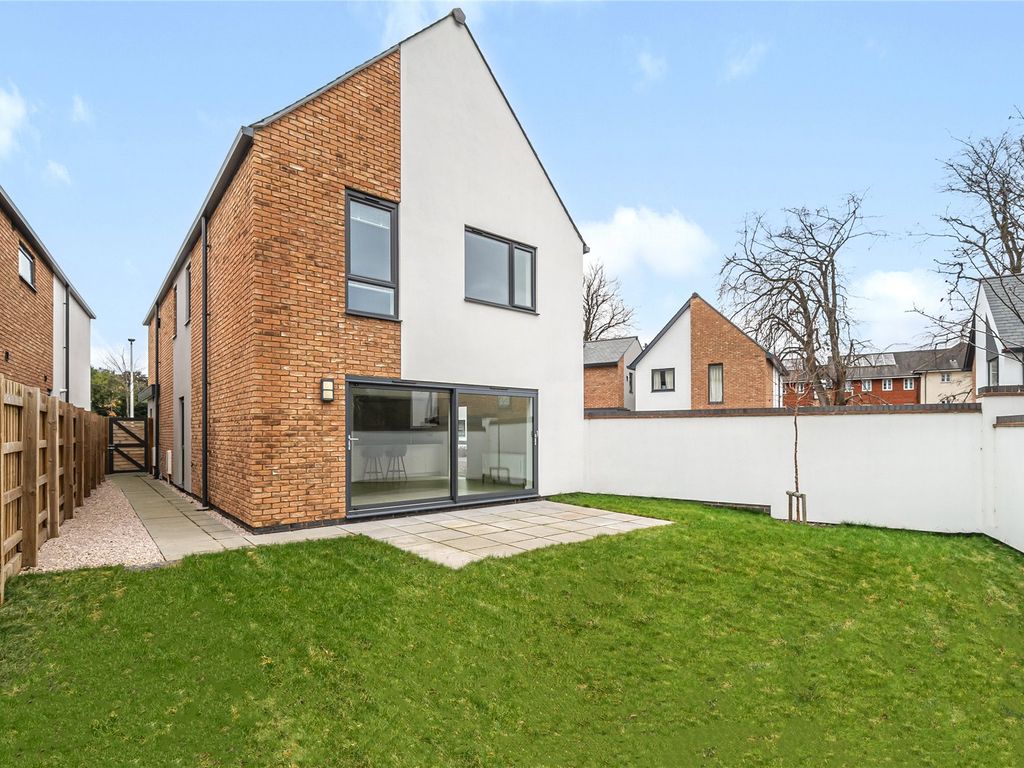 3 bed detached house for sale in The Green, Exeter EX2, £695,000