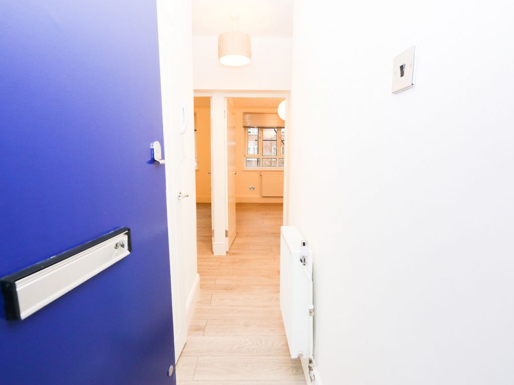 2 bed flat to rent in Mayville Estate, Boleyn Road N16, £1,950 pcm