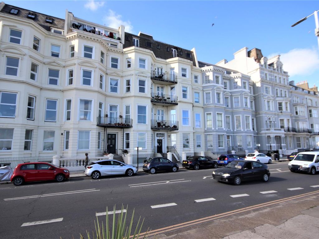 1 bed flat to rent in Eversfield Place, St. Leonards-On-Sea TN37, £850 pcm