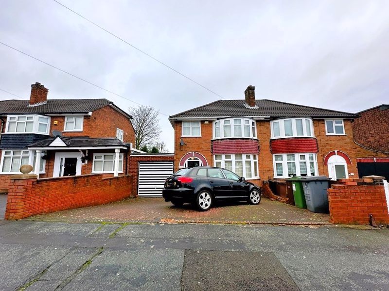 3 bed semi-detached house for sale in Beverley Crescent, Lanesfield, Wolverhampton WV4, £219,950