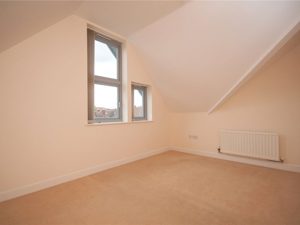 2 bed town house to rent in Tannery Mews, Stour Street, Canterbury, Kent CT1, £1,200 pcm