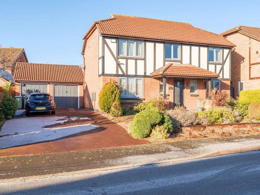 4 bed detached house for sale in Orangewood Close, Gonerby Hill Foot, Grantham NG31, £261,250