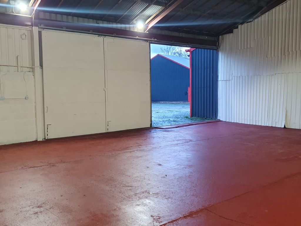 Warehouse to let in Pentre Industrial Estate, Oswestry SY4, £16,640 pa