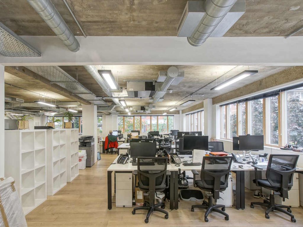 Office to let in Turnpoint, 26-28 Underwood Street, Shoreditch, London N1, £75,690 pa