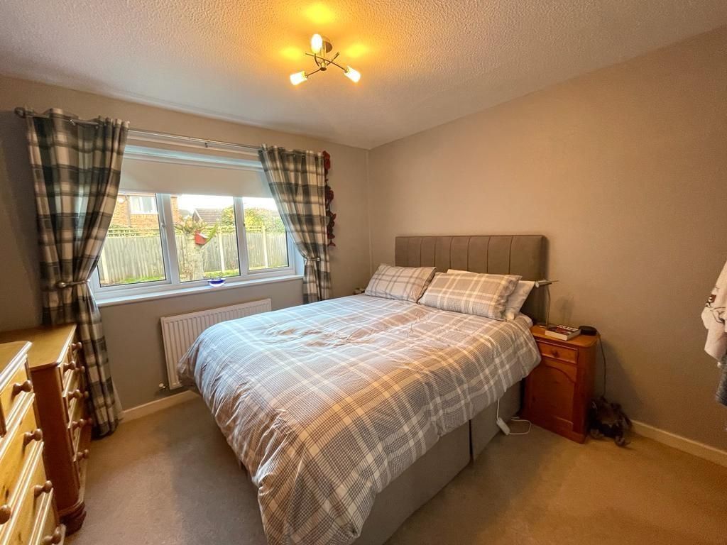 3 bed bungalow for sale in Bridgemere Close, Sandbach CW11, £325,000