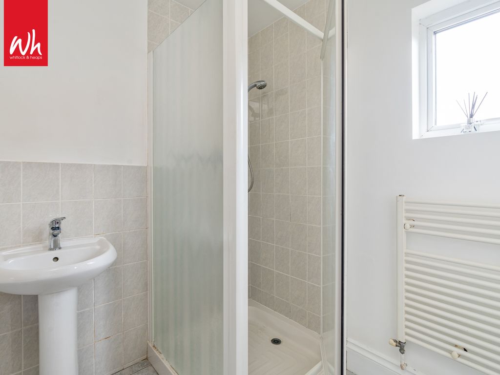 1 bed flat for sale in Frith Road, Hove BN3, £290,000