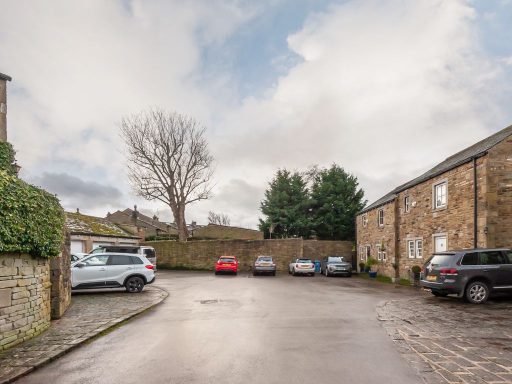 3 bed detached house for sale in Lidget Croft, Bradley, Keighley BD20, £525,000