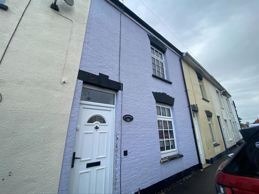 2 bed terraced house to rent in St. John Street, Bridgwater TA6, £950 pcm
