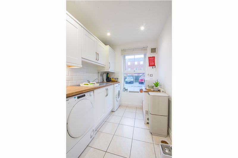 3 bed terraced house for sale in Brigantine Way, Duffryn, Newport NP10, £250,000