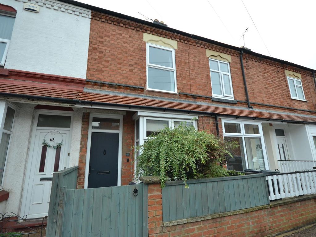 2 bed terraced house for sale in Grace Road, Leicester LE2, £185,000
