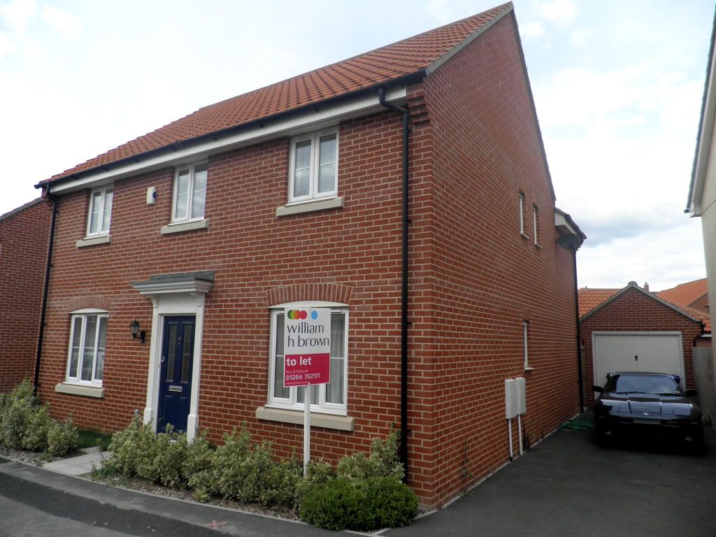 4 bed detached house to rent in Bramble Walk, Red Lodge, Bury St. Edmunds IP28, £1,535 pcm