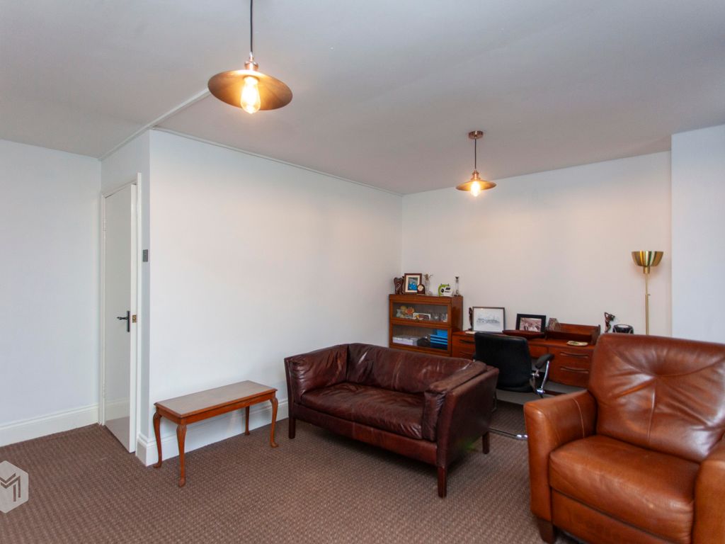 2 bed flat for sale in Albert Road, Bolton, Greater Manchester BL1, £160,000