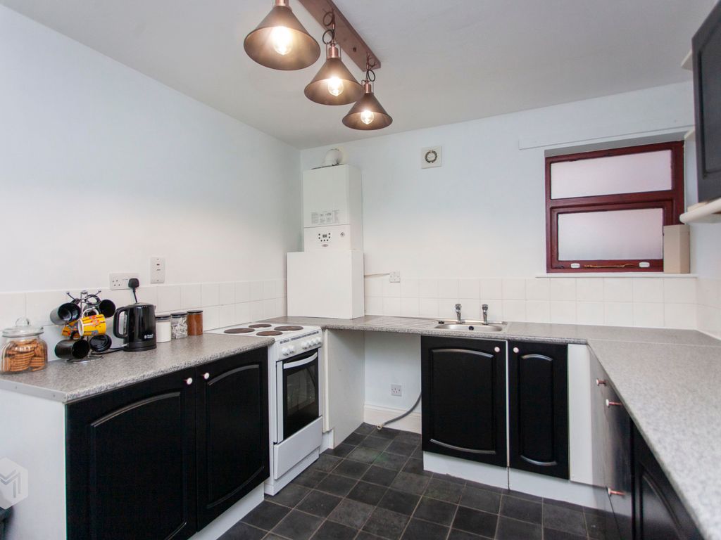 2 bed flat for sale in Albert Road, Bolton, Greater Manchester BL1, £160,000