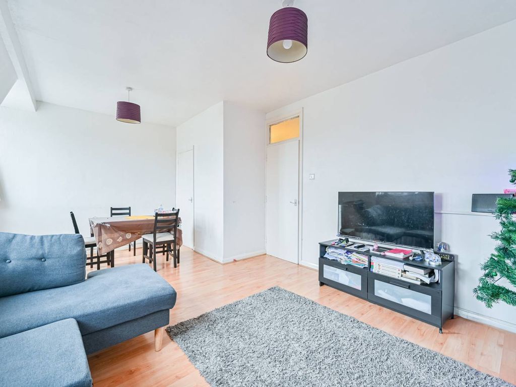 2 bed flat for sale in Dunfield Road, Beckenham, London SE6, £295,000