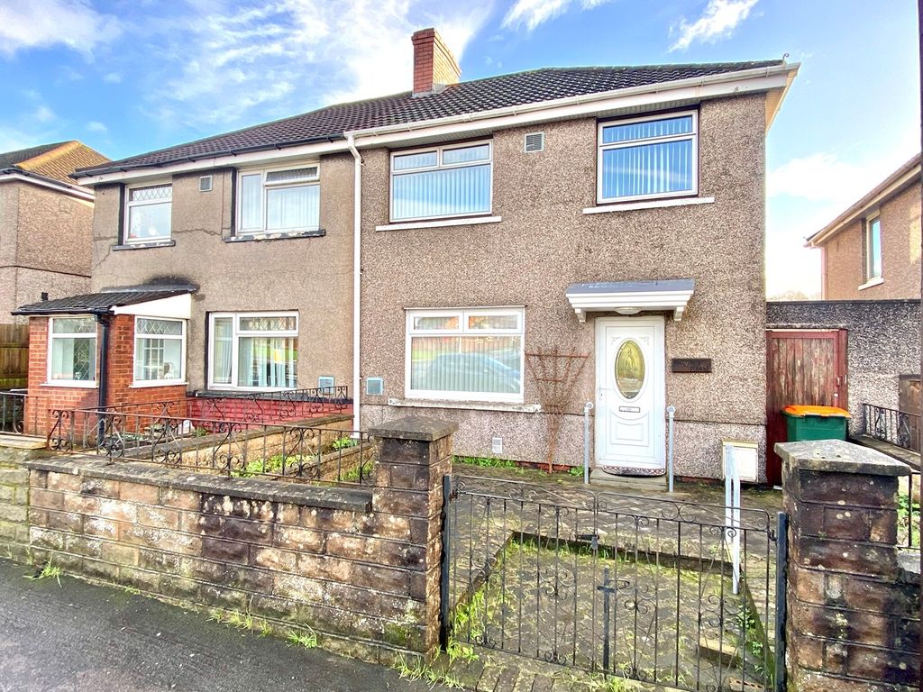 3 bed semi-detached house for sale in Malpas Road, Newport NP20, £189,950