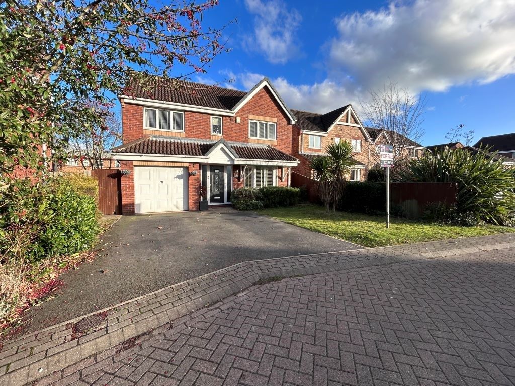 4 bed detached house for sale in Langsett Court, Doncaster DN4, £340,000