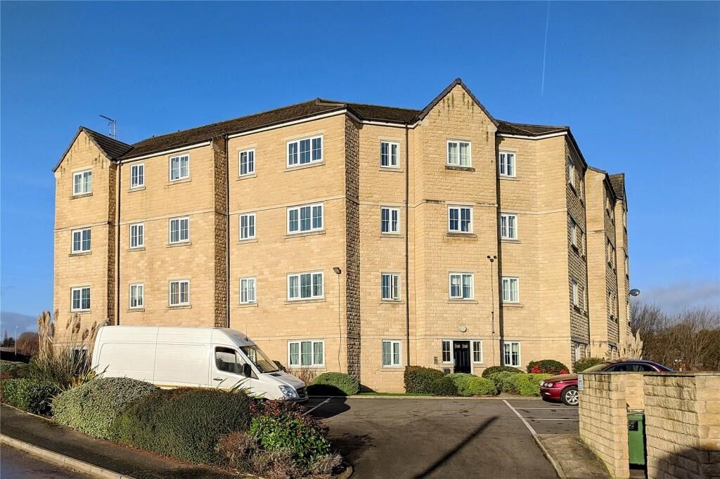 2 bed flat for sale in Calder View, Mirfield WF14, £73,000
