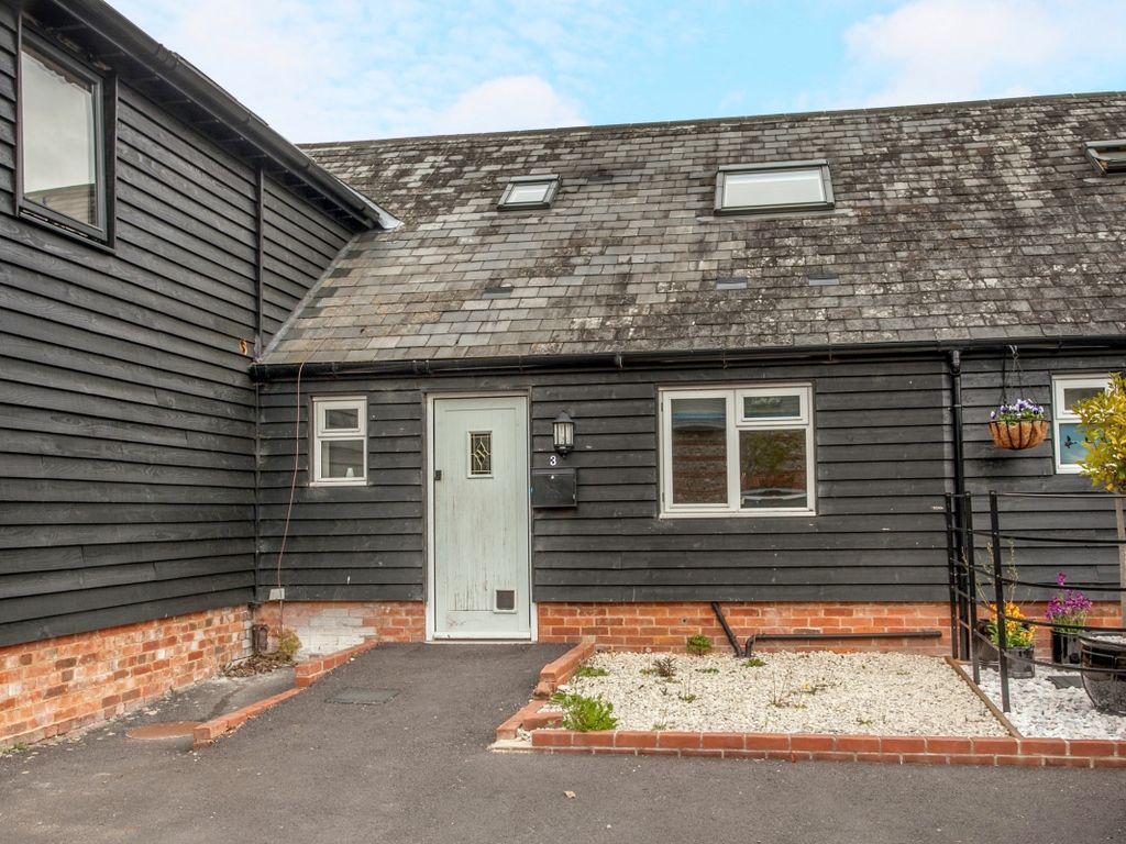 2 bed barn conversion to rent in Burcombe Lane, Wilton, Salisbury SP2, £1,100 pcm