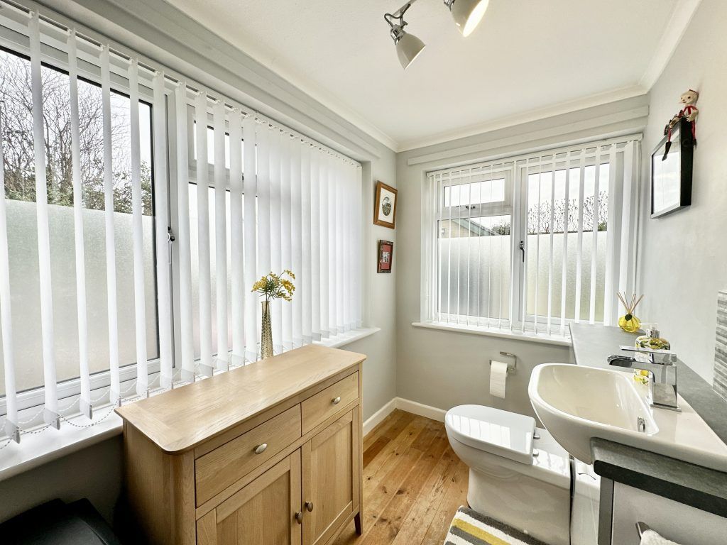2 bed detached bungalow for sale in Higher Westbury, Bradford Abbas, Sherborne, Dorset DT9, £365,000