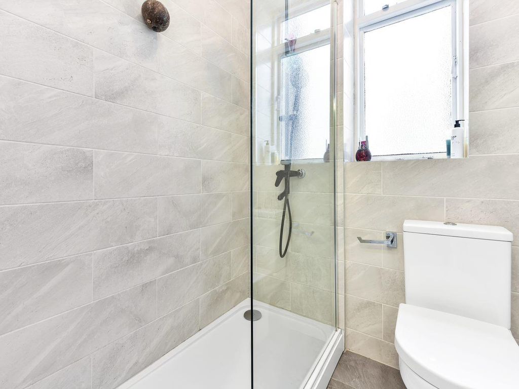 1 bed flat to rent in Bath Terrace, London SE1, £1,900 pcm