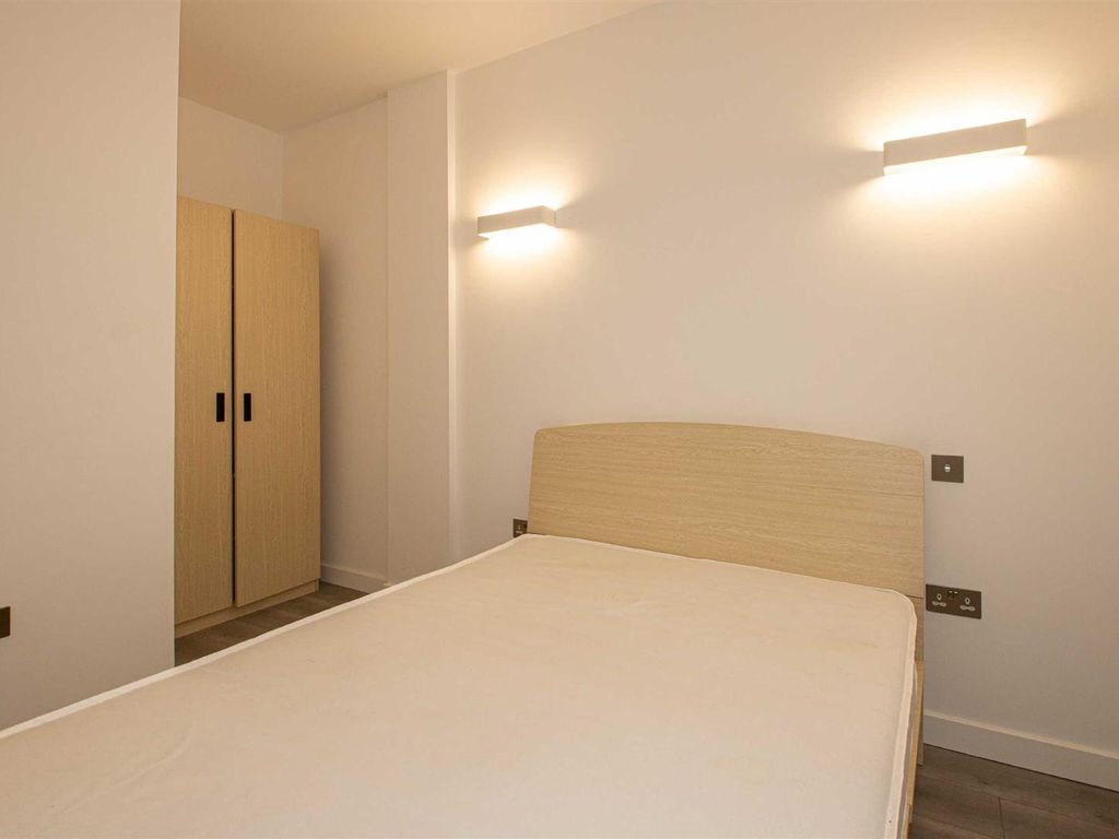 1 bed flat to rent in Capital Drive, Milton Keynes MK14, £1,050 pcm