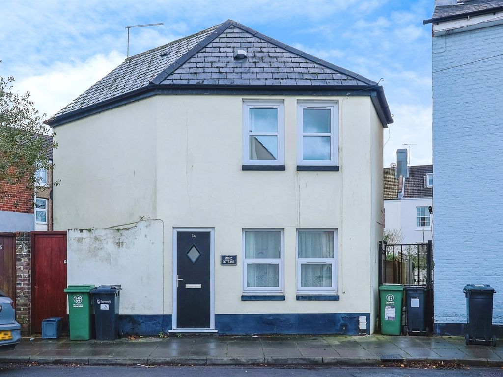 1 bed detached house for sale in Addison Road, Southsea PO4, £200,000