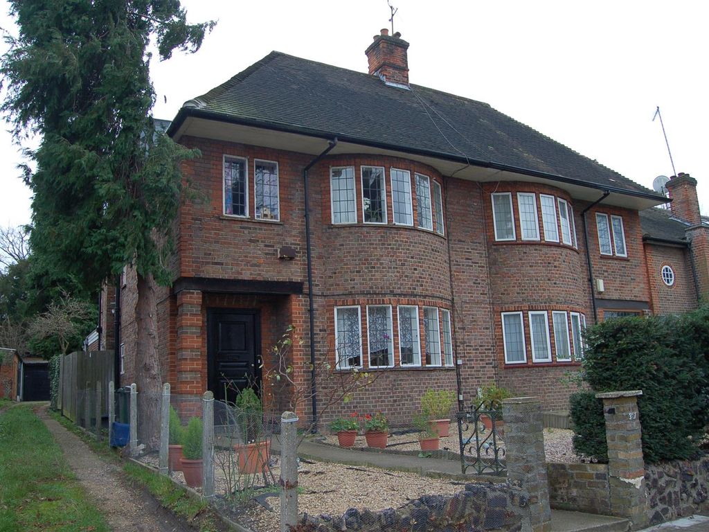 4 bed semi-detached house to rent in Nether Street, Finchley N3, £2,250 pcm