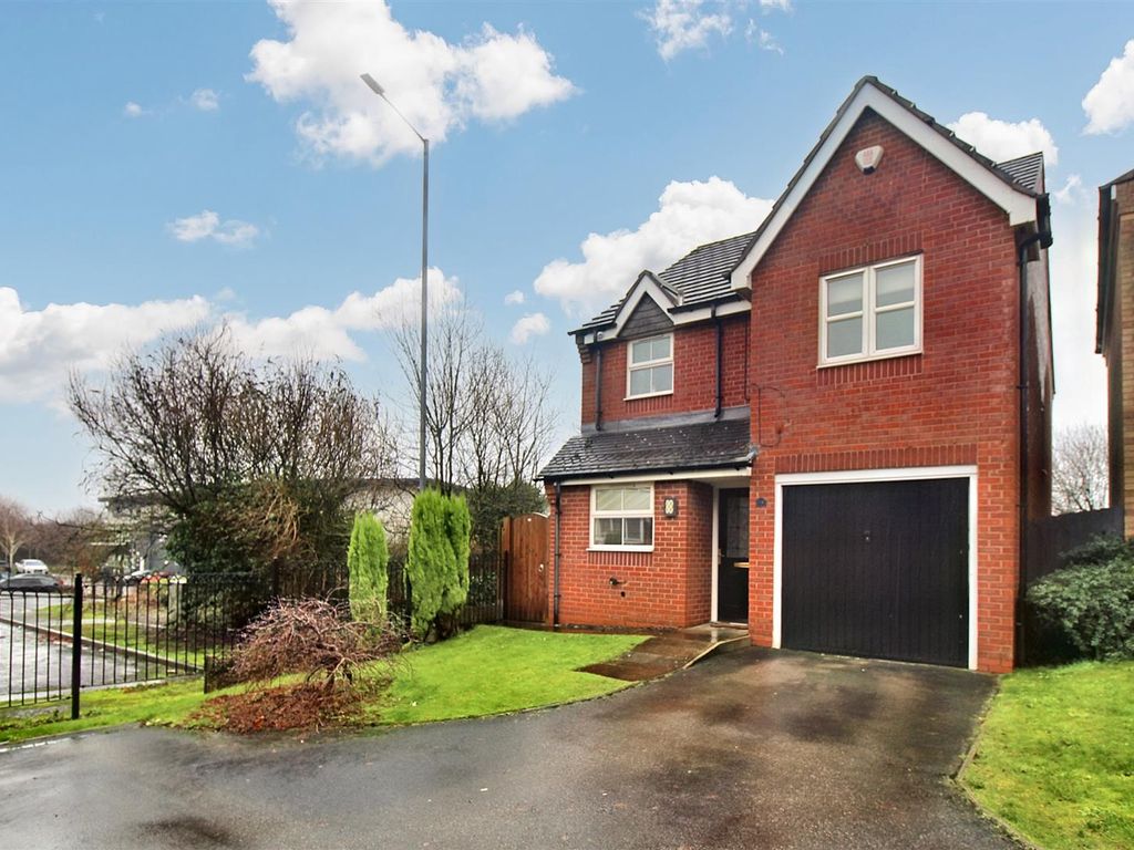 3 bed detached house for sale in Woodrow Way, Chesterton, Newcastle ST5, £239,950