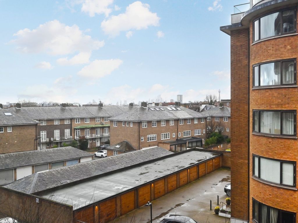 3 bed flat to rent in The Terraces, St Johns Wood NW8, £7,100 pcm