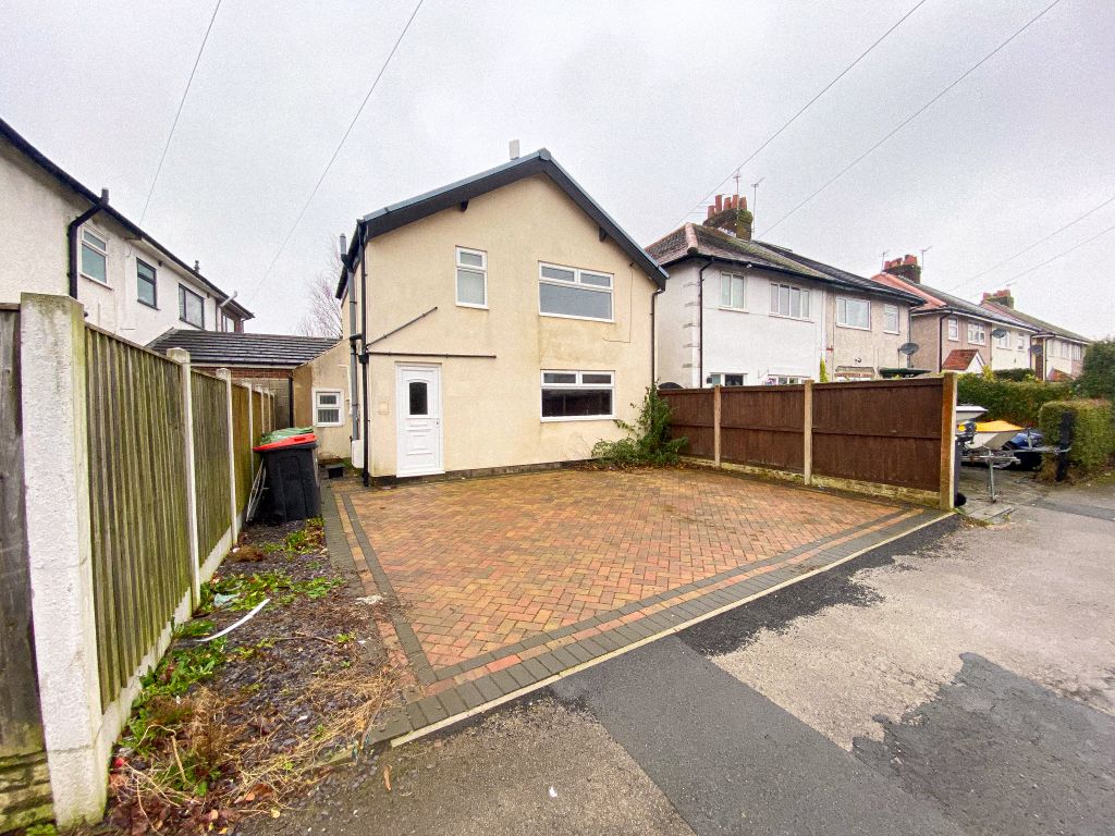 1 bed detached house for sale in Sandringham Avenue, Thornton-Cleveleys FY5, £100,000