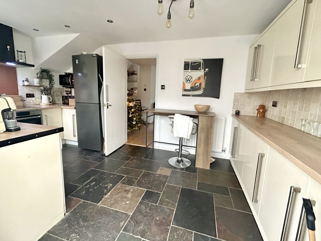 3 bed detached house for sale in Felton Grove, Solihull B91, £450,000