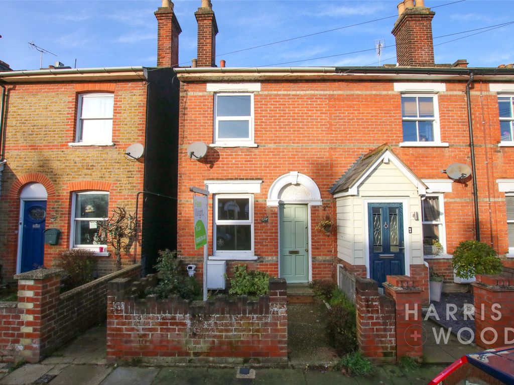 2 bed end terrace house to rent in Wickham Road, Colchester, Essex CO3, £1,200 pcm