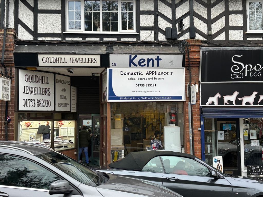 Retail premises to let in 18 Market Place, Chalfont St. Peter, Gerrards Cross, Buckinghamshire SL9, £9,500 pa