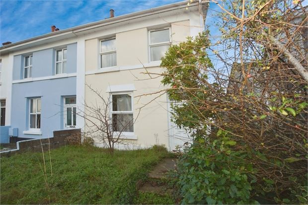 1 bed flat for sale in Torquay Road, Newton Abbot, Devon. TQ12, £120,000