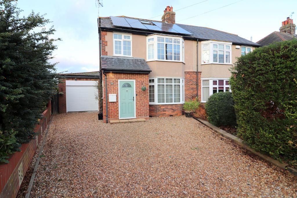 3 bed semi-detached house for sale in Manor Road, Barton Le Clay, Bedfordshire MK45, £525,000