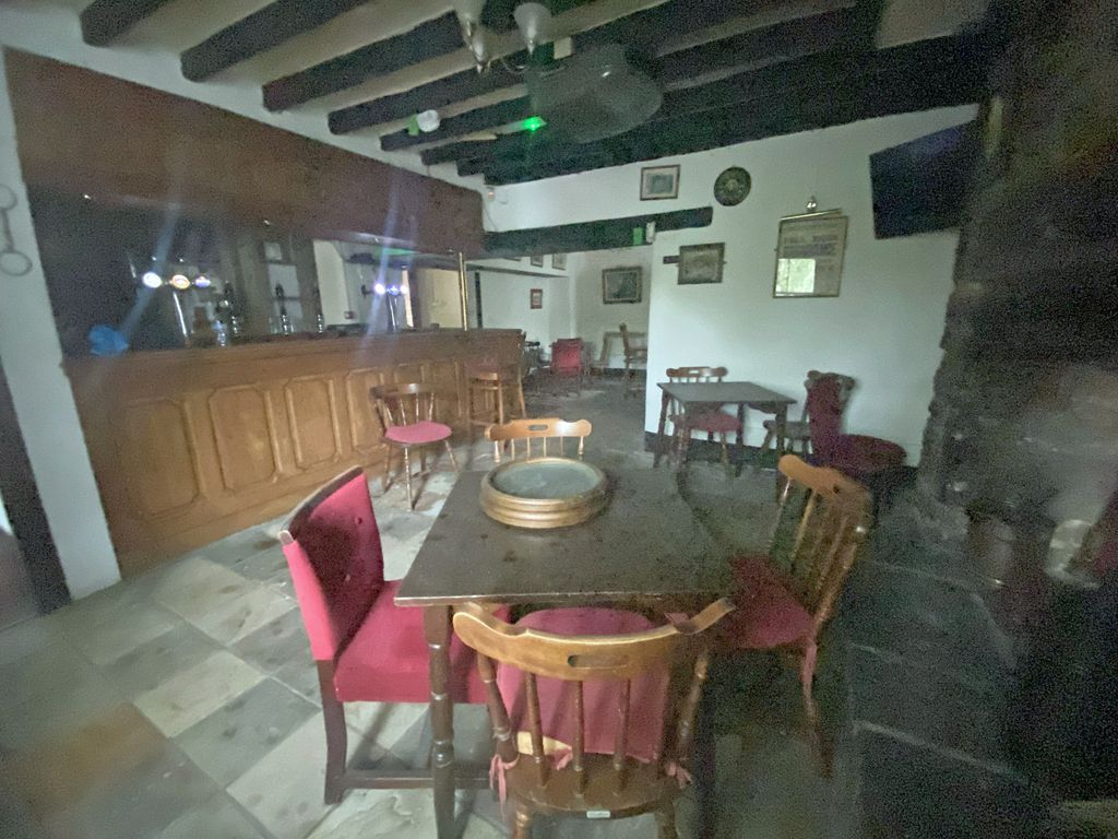 Pub/bar for sale in Llanasa, Holywell CH8, £350,000