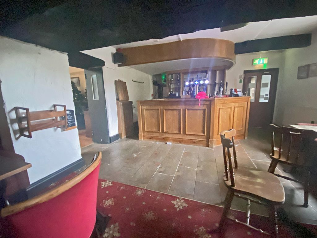 Pub/bar for sale in Llanasa, Holywell CH8, £350,000