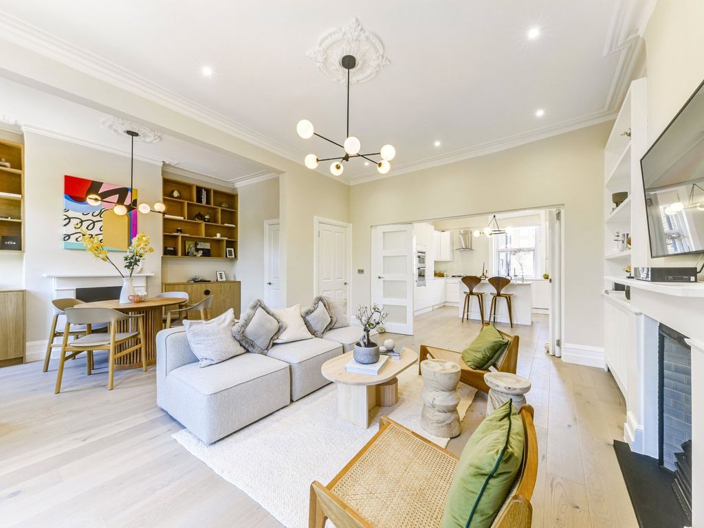 4 bed flat for sale in Maida Vale, London W9, £1,895,000