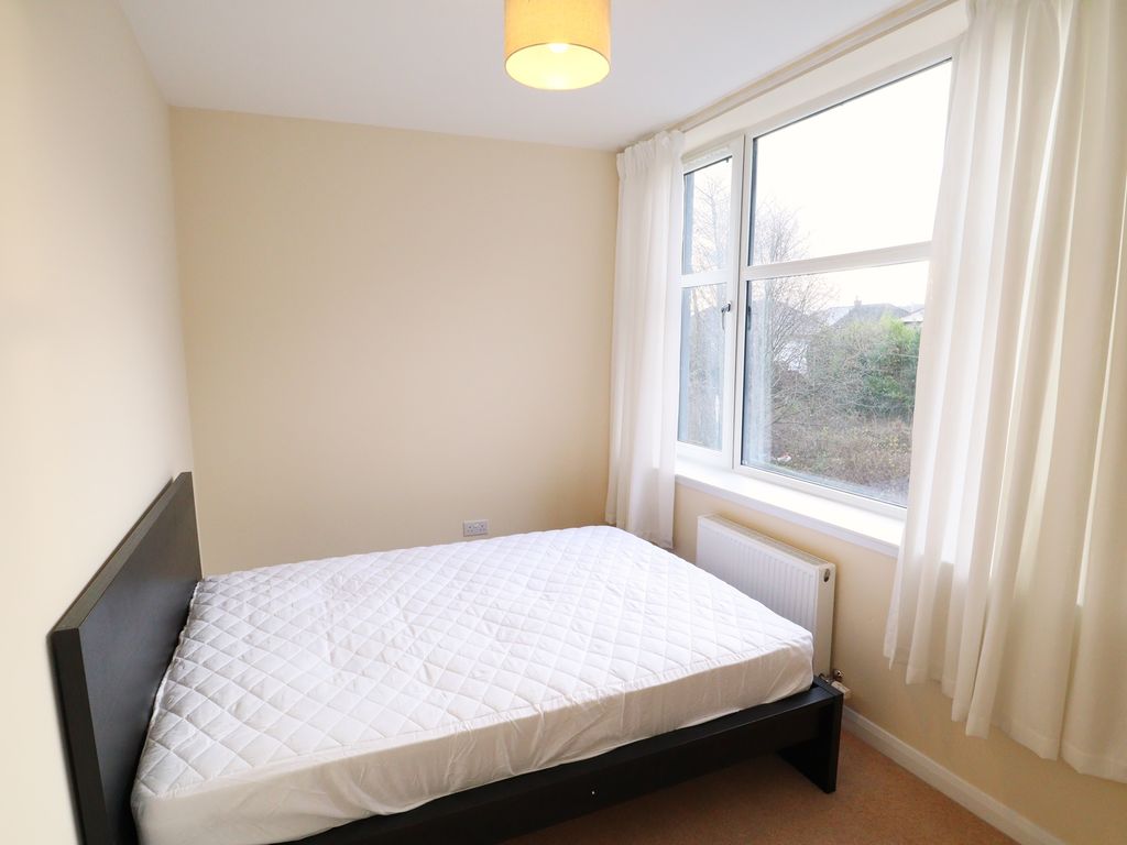 2 bed flat to rent in Castlemilk Road, Glasgow G44, £850 pcm