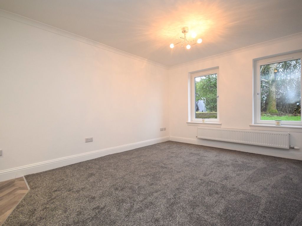 1 bed flat for sale in Lewis Avenue, Wishaw ML2, £55,000