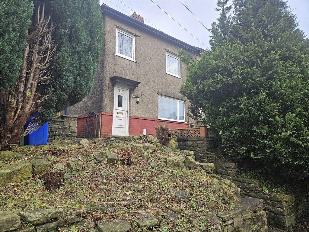 3 bed detached house for sale in Fern Street, Colne BB8, £90,000