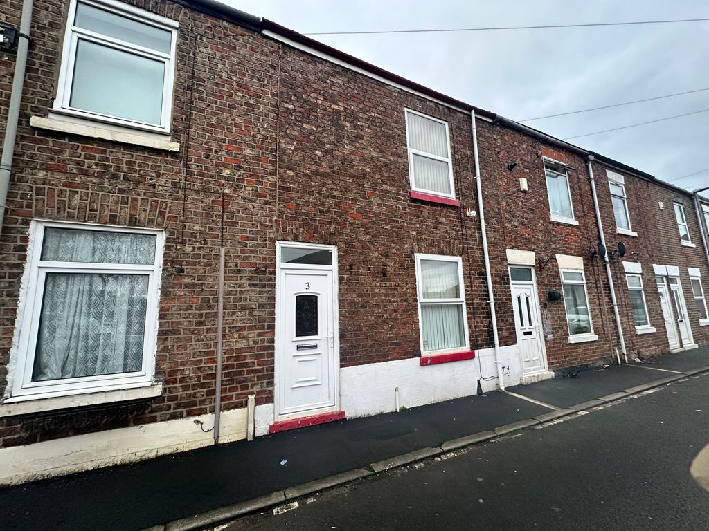 2 bed terraced house to rent in Prospect Place, Stockton-On-Tees TS20, £550 pcm